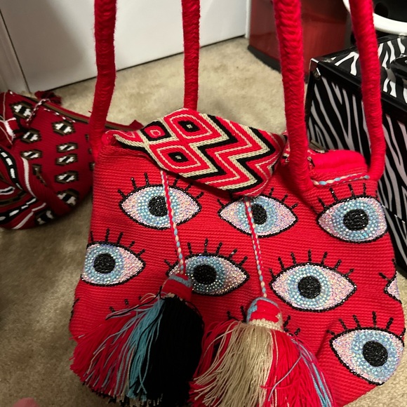 Christy Ocampo’ s order🧿Wayuu crossbody evil eye bucket bag with crystals. - Picture 4 of 8
